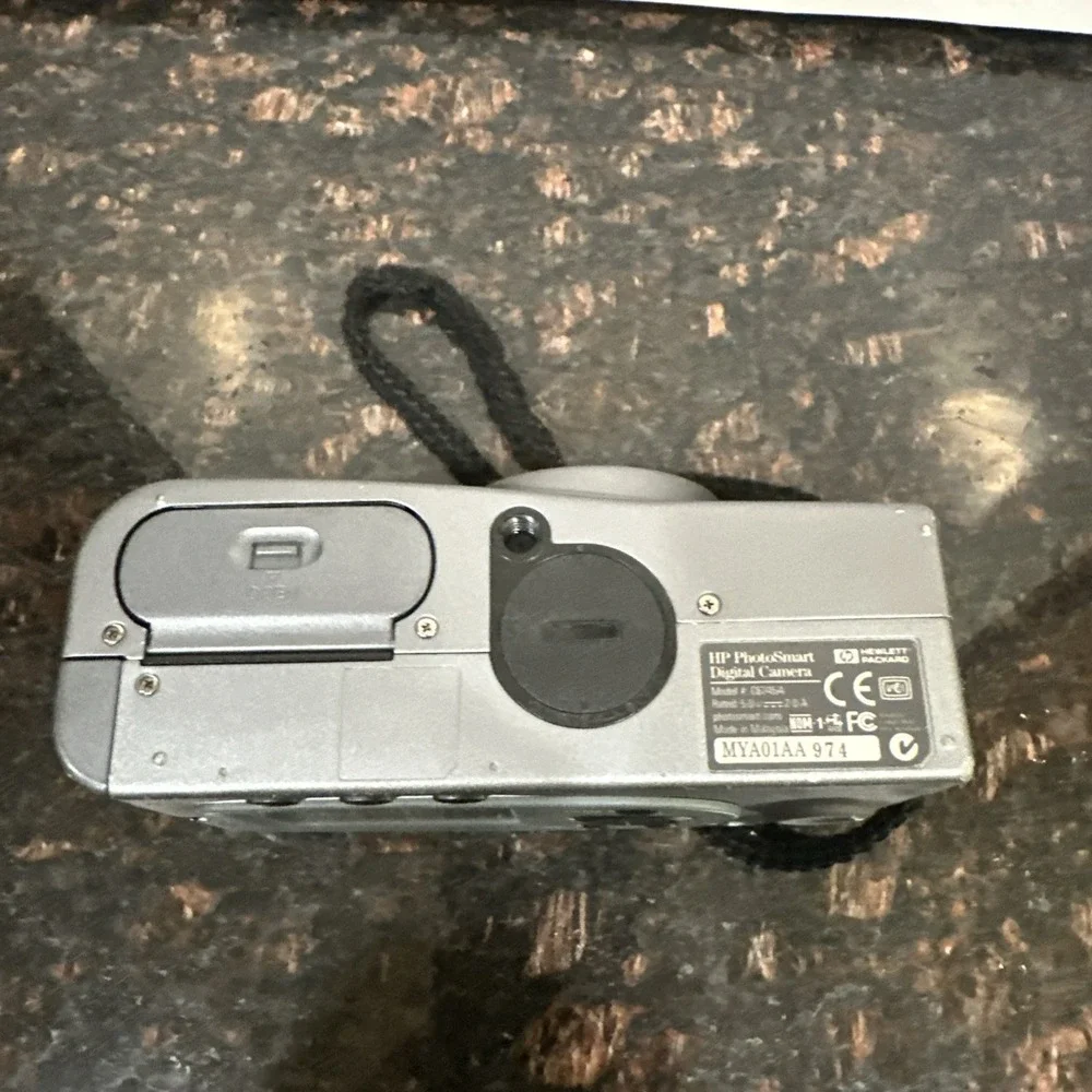 HP PhotoSmart C6745A 2.0MP Digital Camera